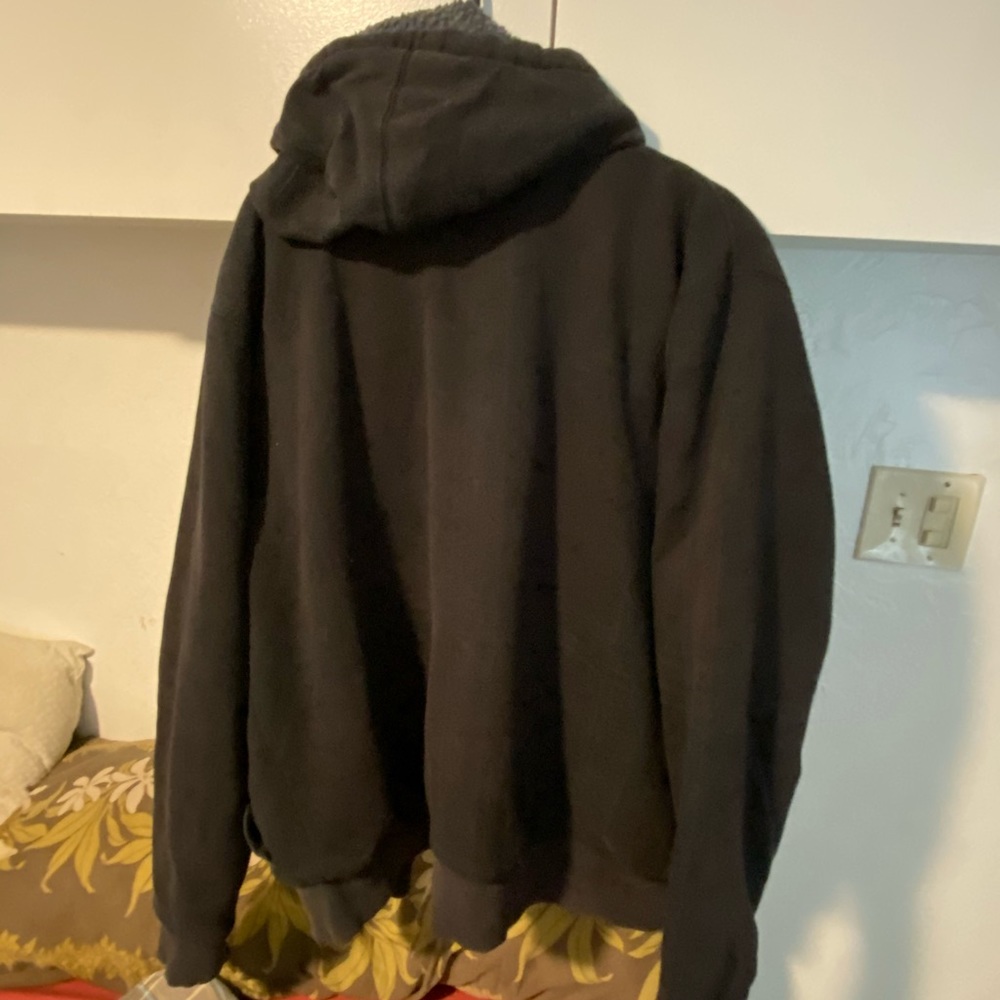 Jacket. ( zipper broken ) - Picture 2 of 2